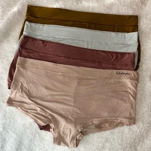 lululemon athletica UnderEase Mid Rise Boyshort Lot